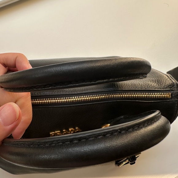 Prada medium handbag - Picture 2 of 6